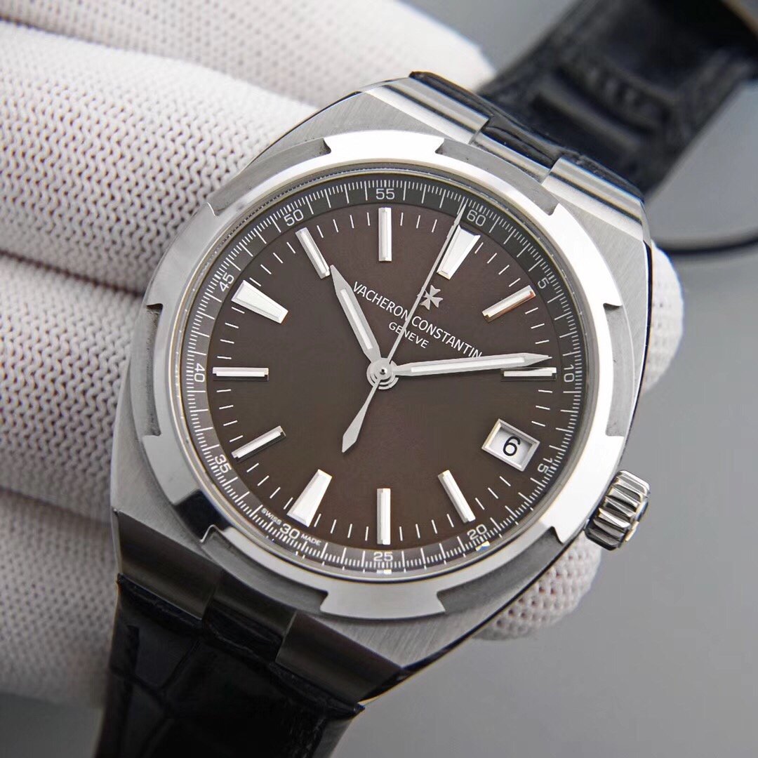 VACHERON OVERSEA AUTOMATIC 41 STAINLESS STEEL BROWN DIAL