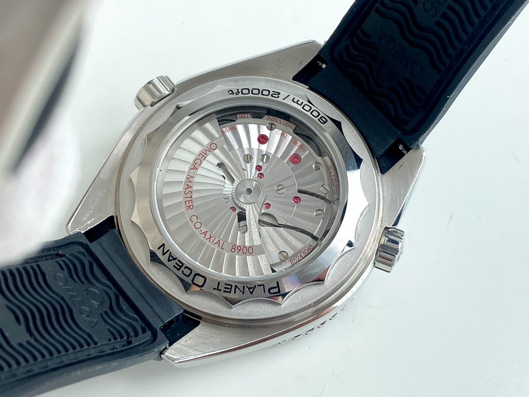 SEAMASTER PLANET OCEAN 600 STEEL BLACK CERAMIC LEATHER