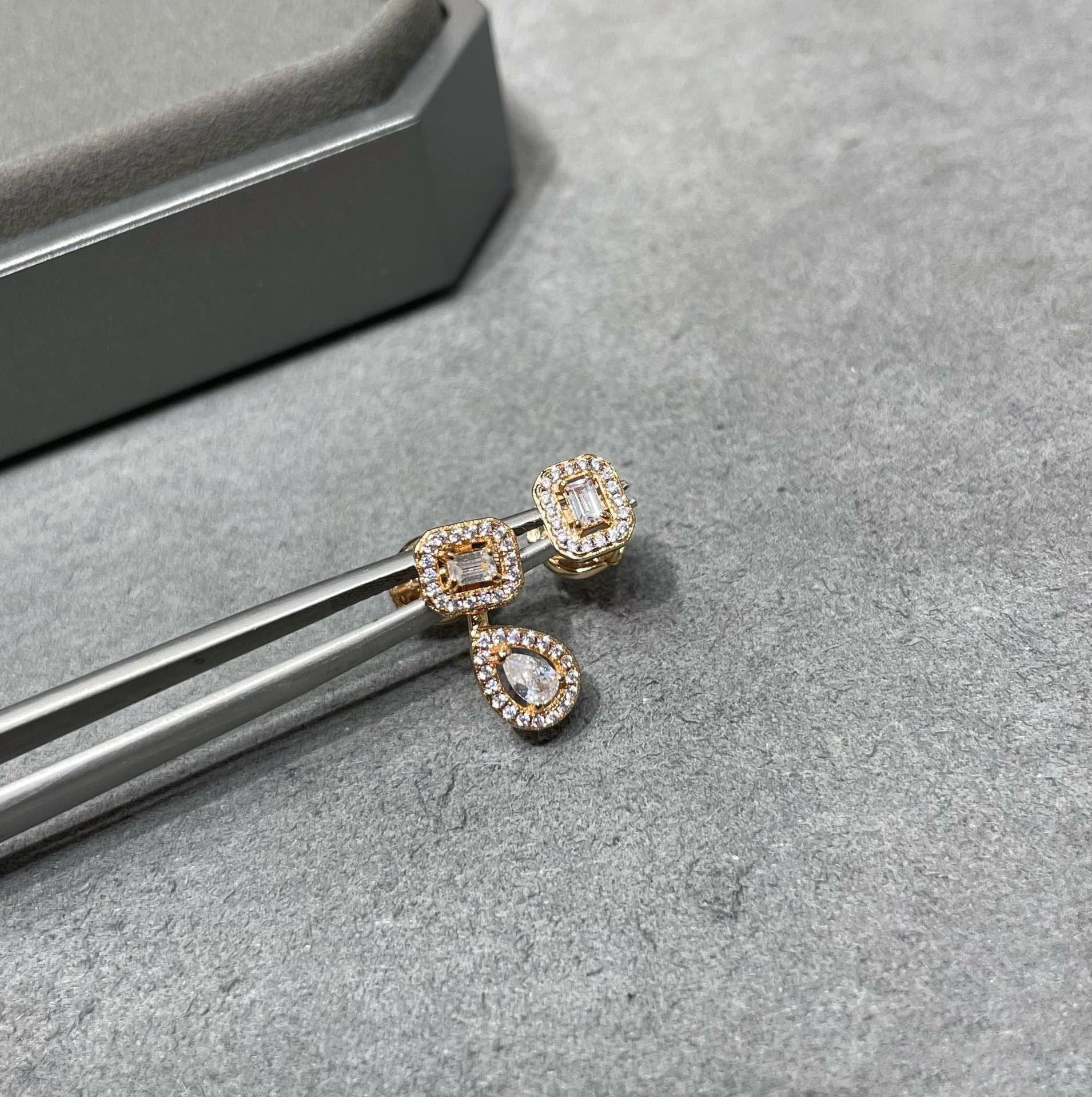 MY TWIN 2+1 DIAMOND STUD EARRINGS