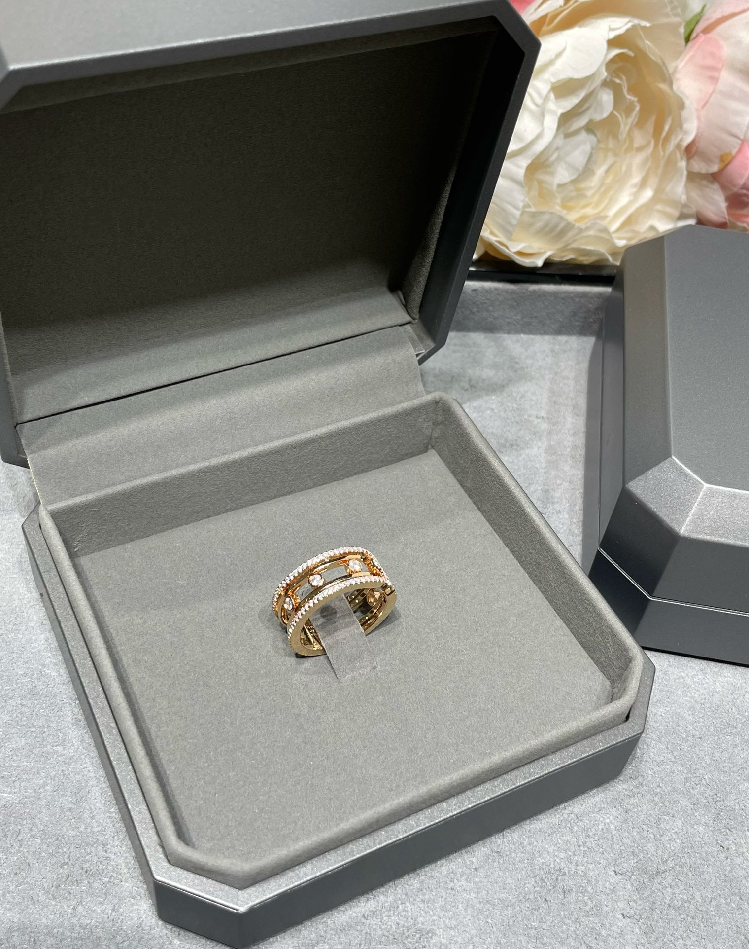 MOVE 10TH DIAMOND OPEN RING