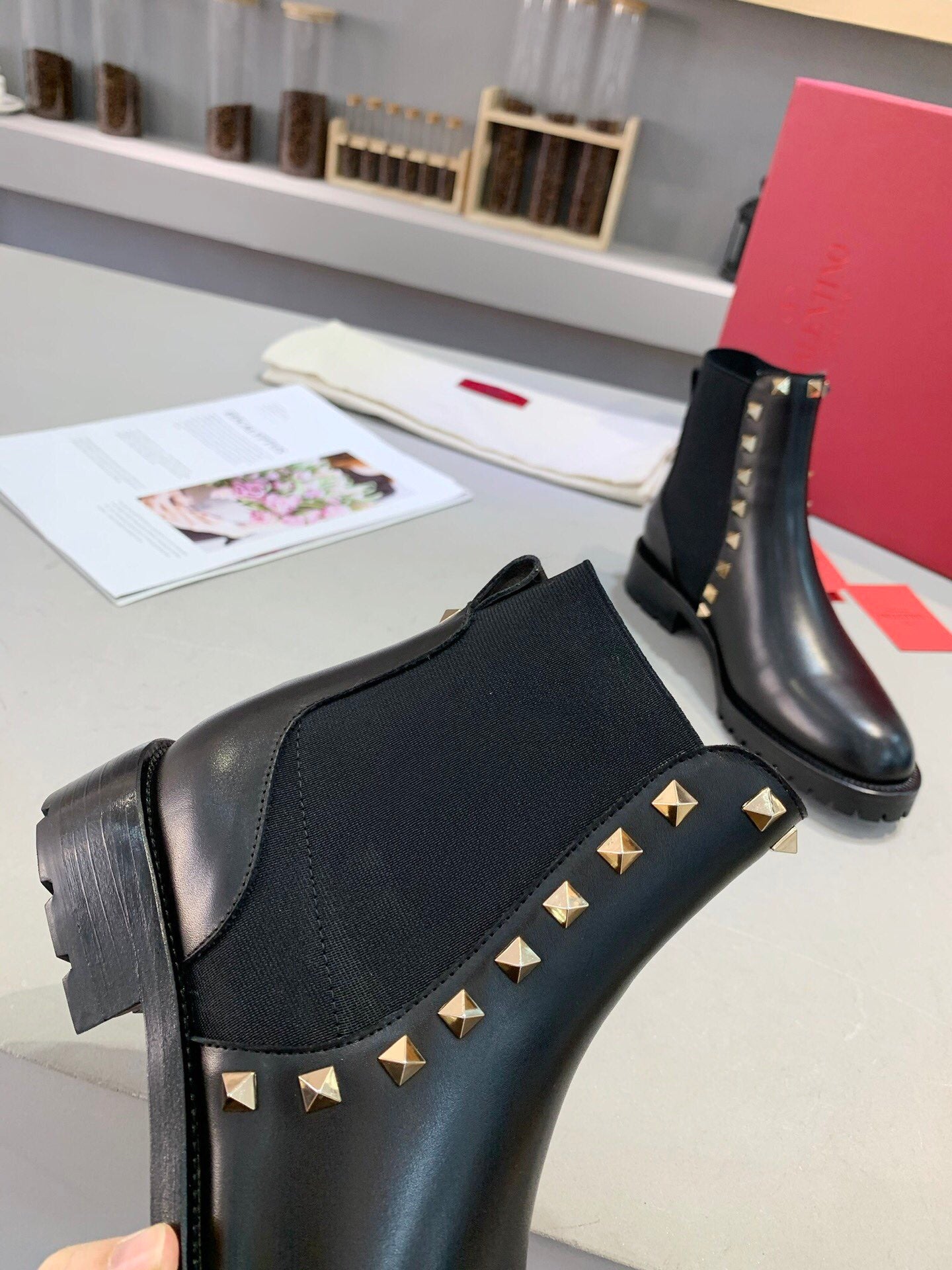 Valentino Women Rockstud Chelsea Boots Black Calfskin 875611