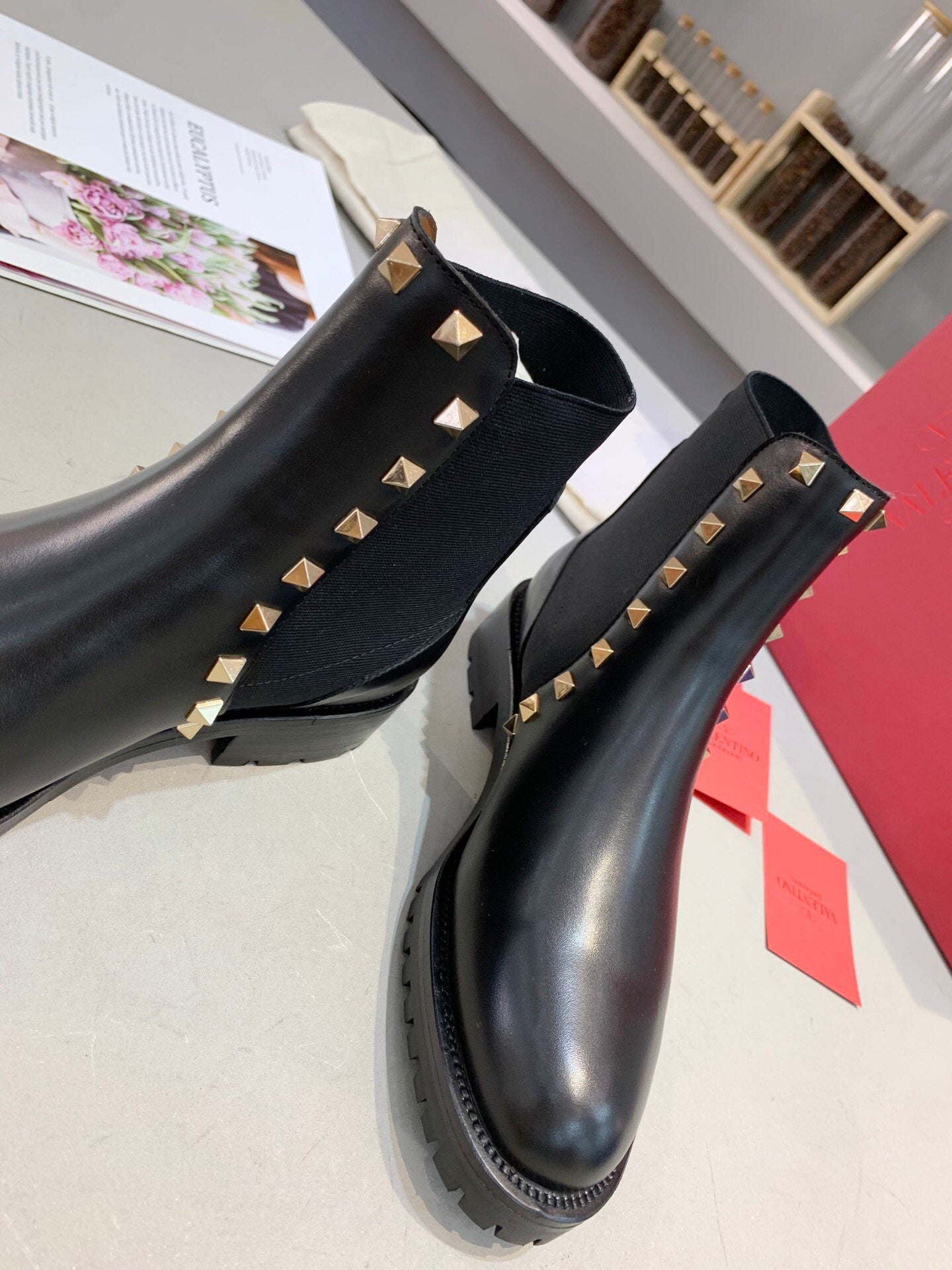 Valentino Women Rockstud Chelsea Boots Black Calfskin 875611