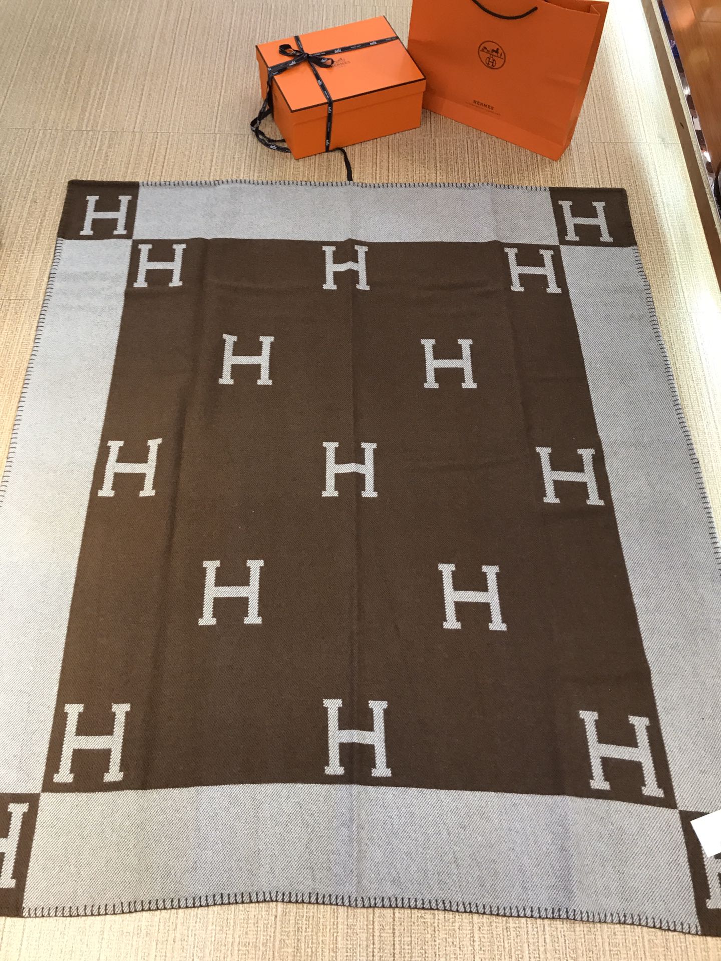 HM Avalon Blanket Brown Mix Gray Cashmere Wool 762022