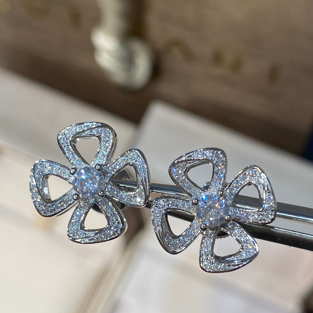 BVL FIOREVER DIAMOND STUD EARRINGS