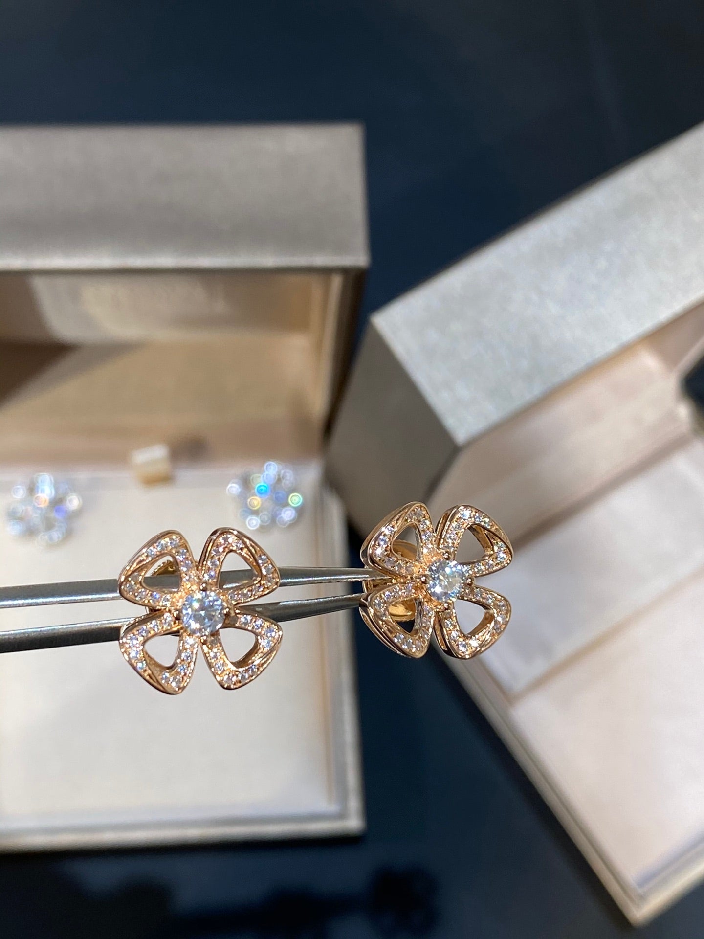 BVL FIOREVER DIAMOND STUD EARRINGS