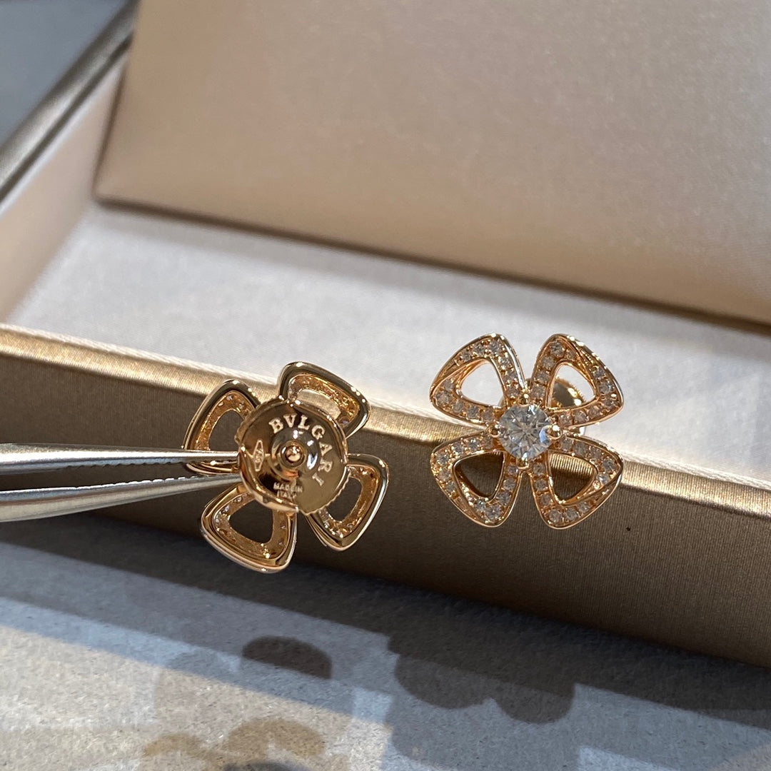 BVL FIOREVER DIAMOND STUD EARRINGS