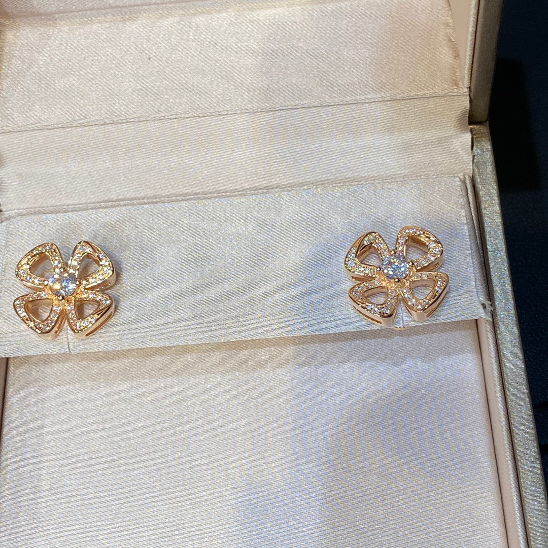 BVL FIOREVER DIAMOND STUD EARRINGS