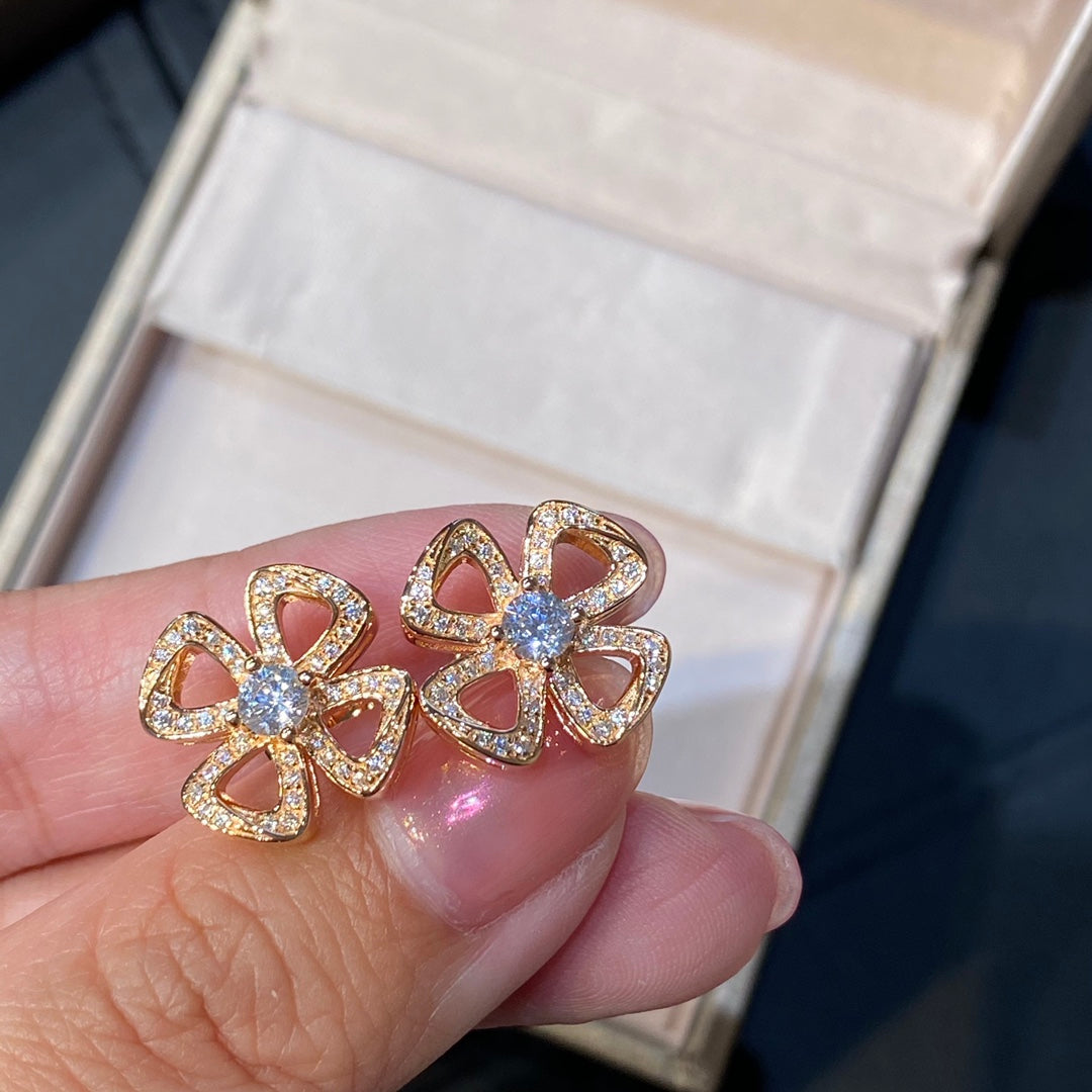 BVL FIOREVER DIAMOND STUD EARRINGS