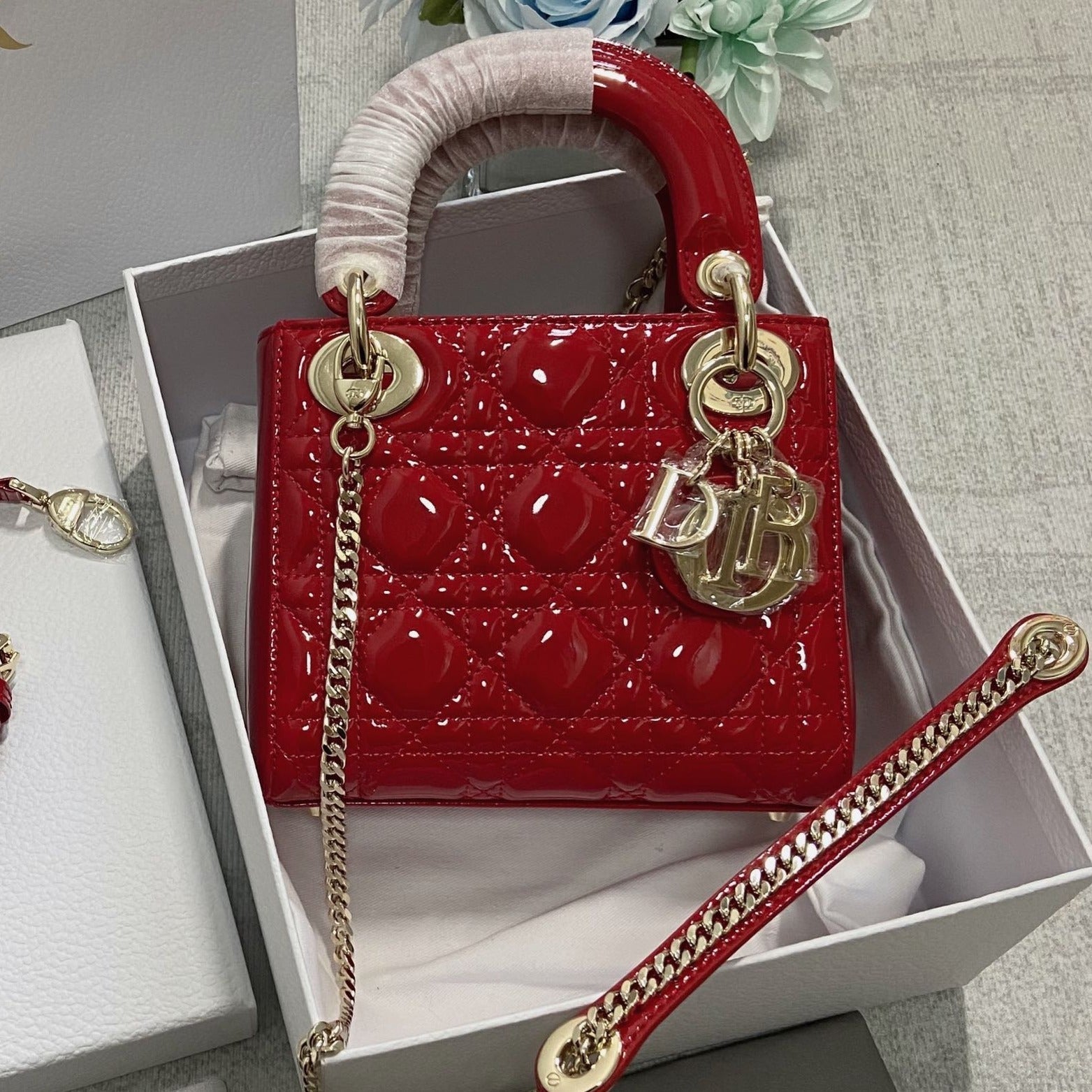 mini lady 17 red patent calfskin