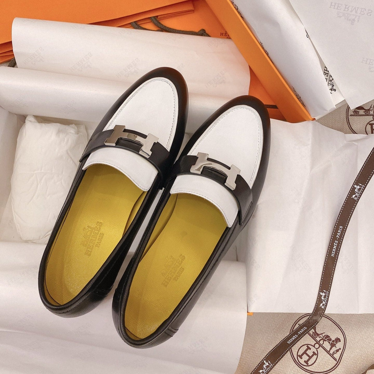 HM Paris Loafer Black White Goat Leather 348034
