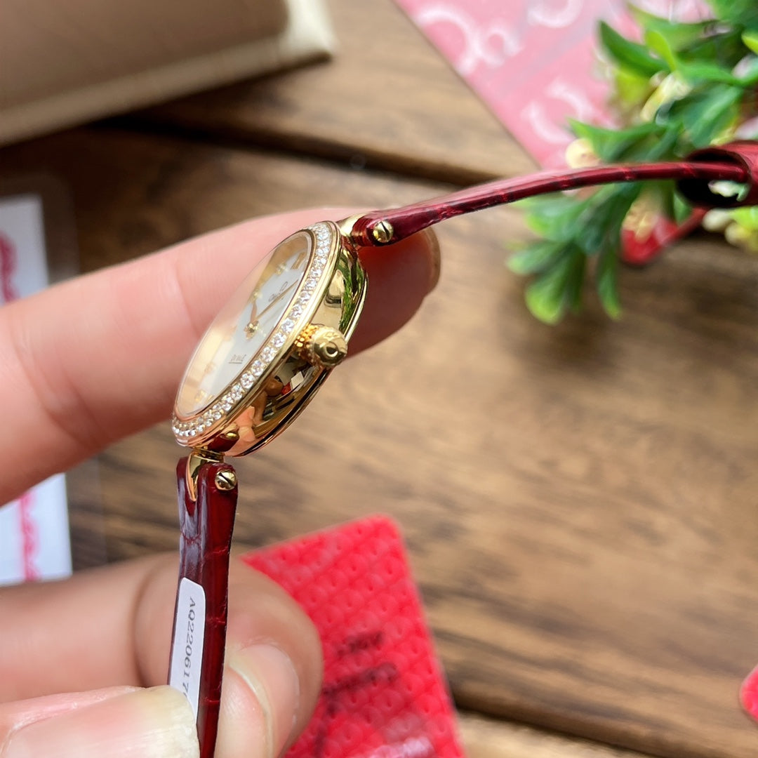 Omega De Ville 27.4mm Gold Mop Pearl Dial