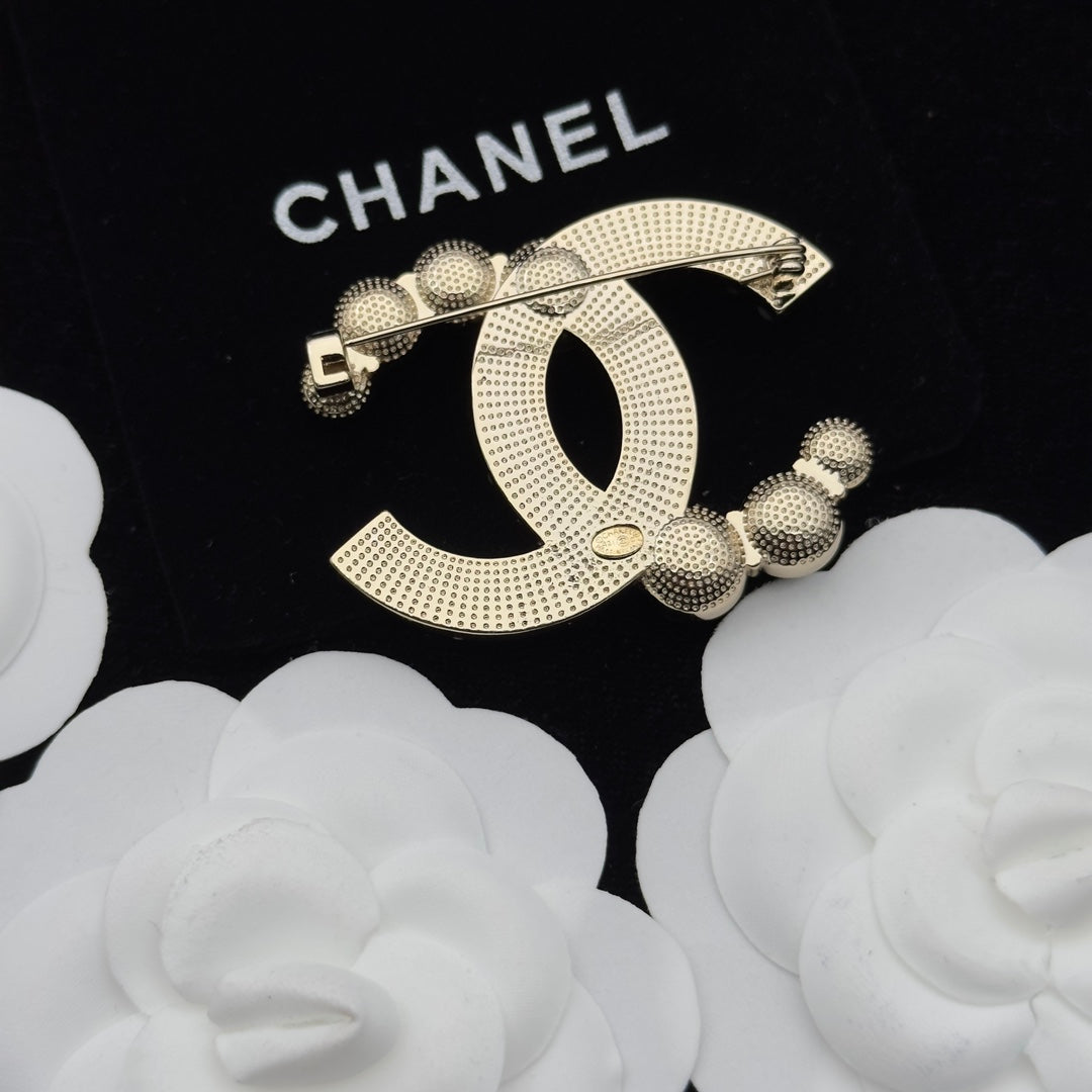 CC Brooch Gold 174302