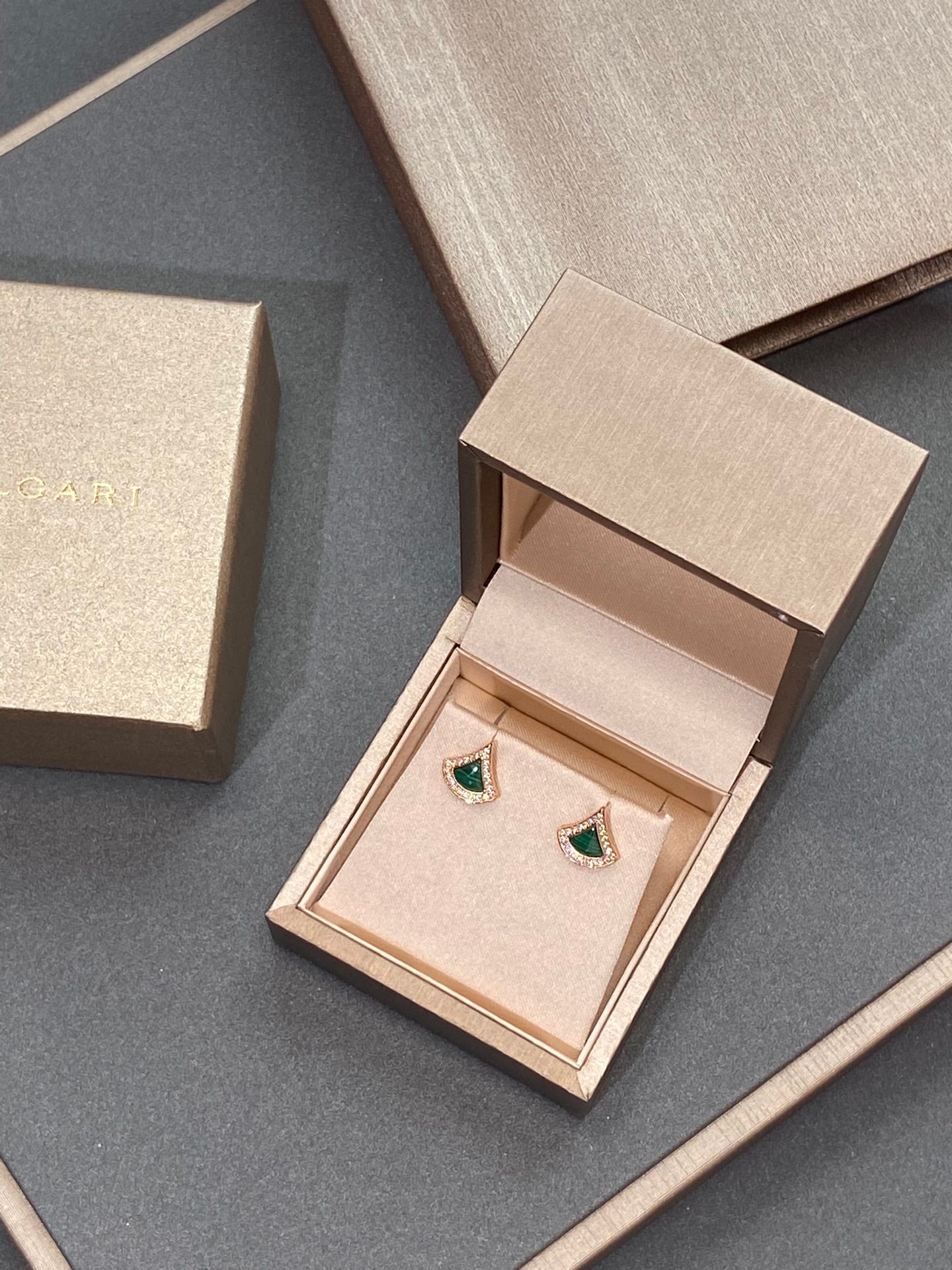 DIVAS DREAM EARRINGS PINK GOLD DIAMOND