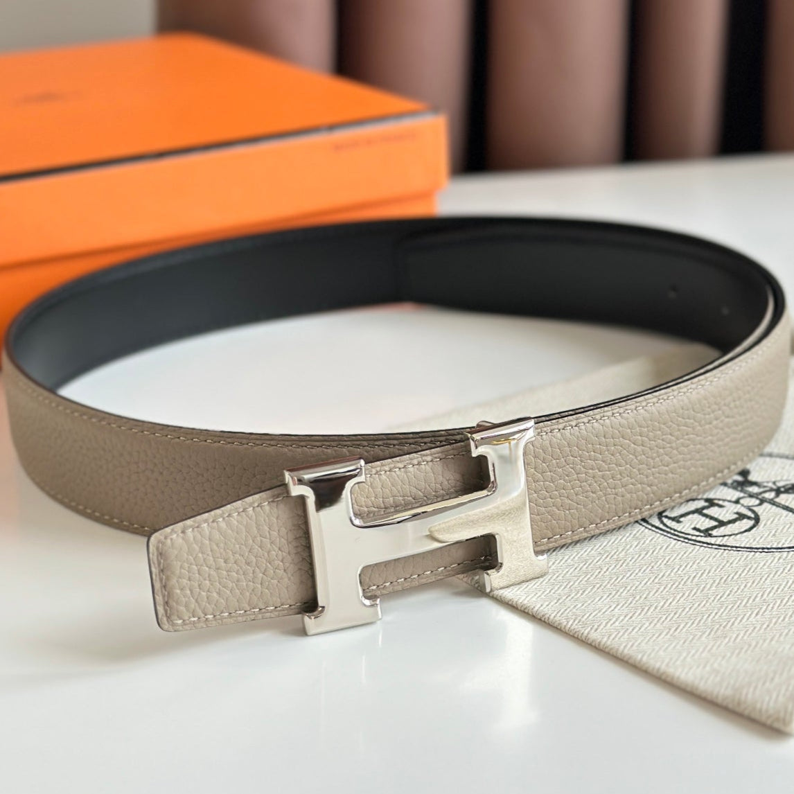 HM Silver H Buckle & Reversible 32mm Belt Beige mix Black leather 124653