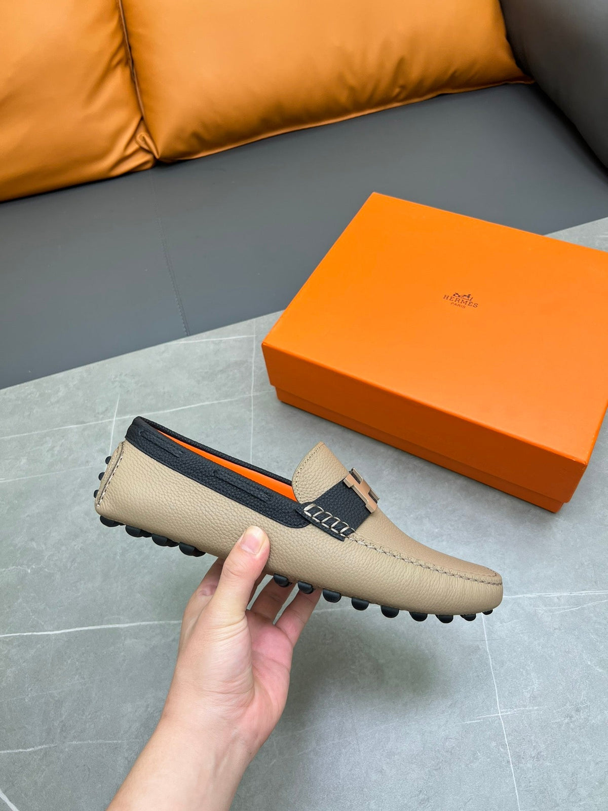 HM H-LOGO LOAFER TAN CALFSKIN