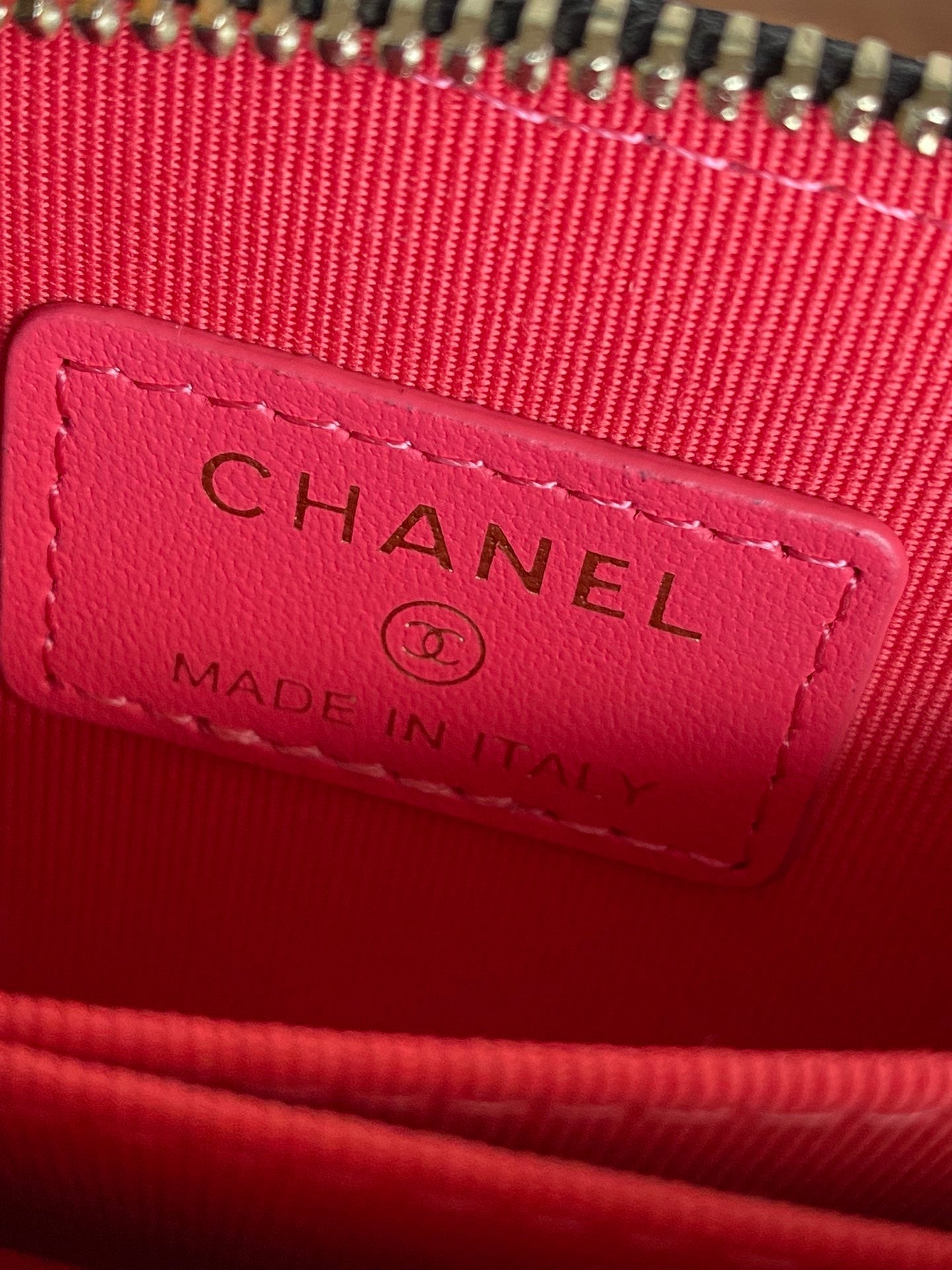 cc zipped wallet 11cm black caviar gold hardware