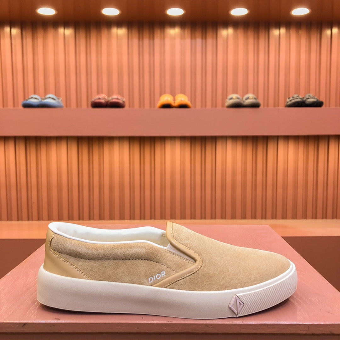 CD B101 DIAMOND LOAFER AMBER SUEDE