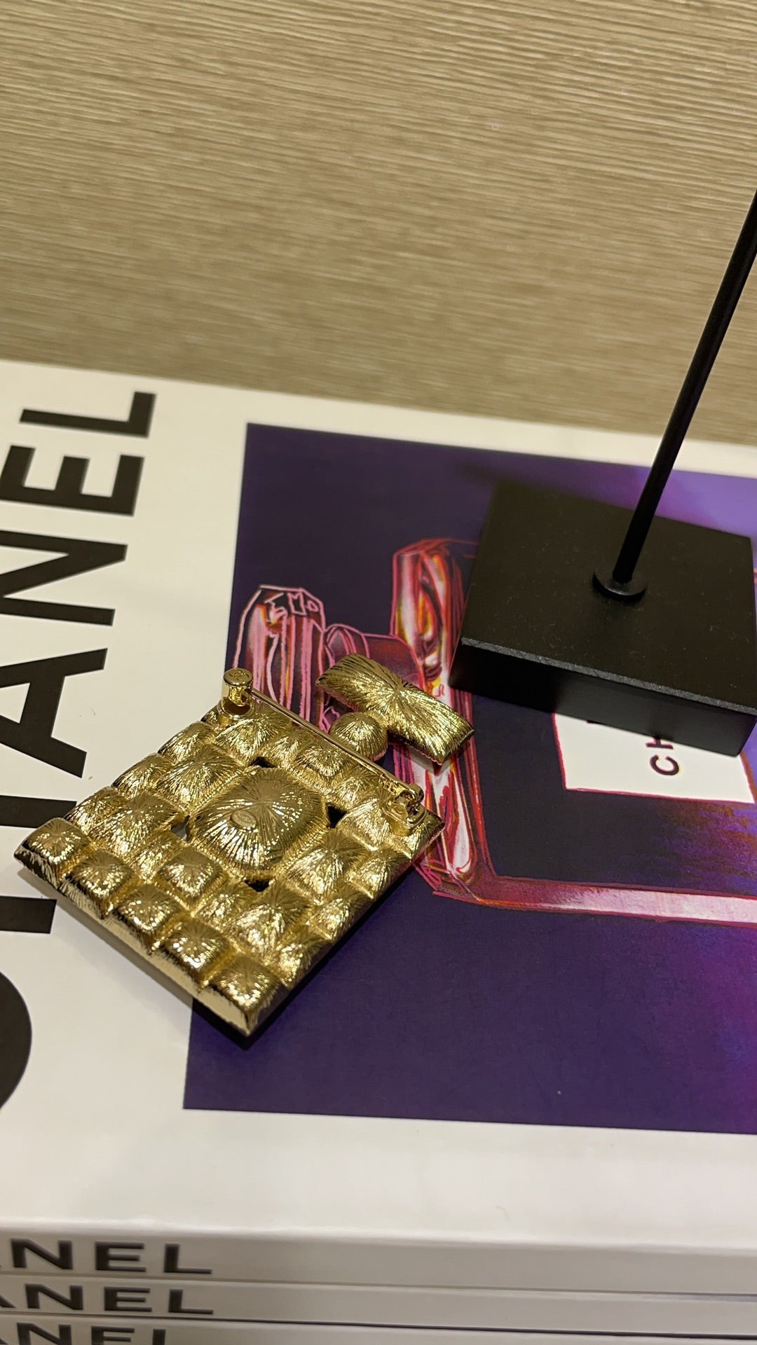 CC Brooch Gold 162676