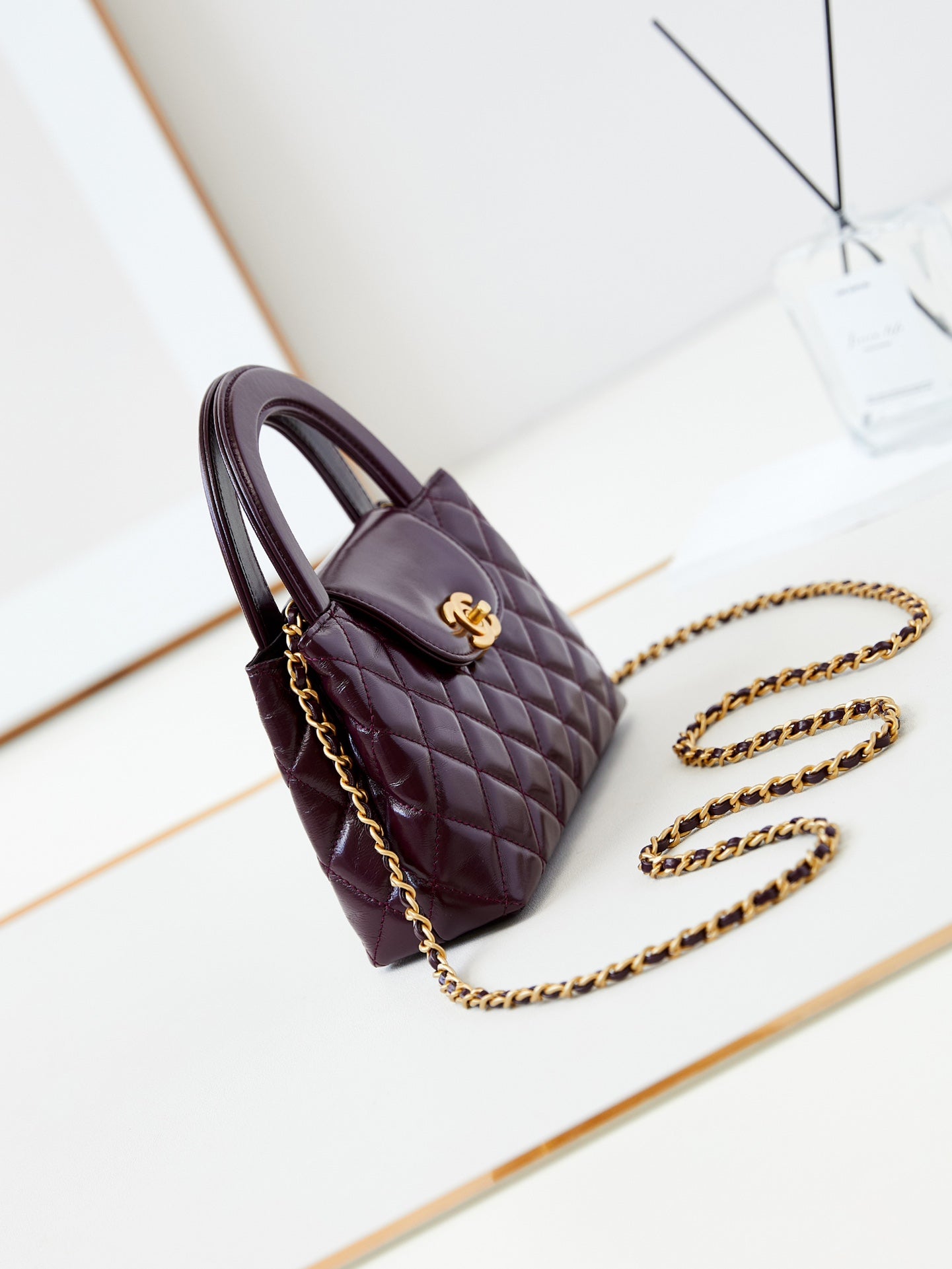 cc 24a nano 19cm kelly shopper bag cherry red lambskin