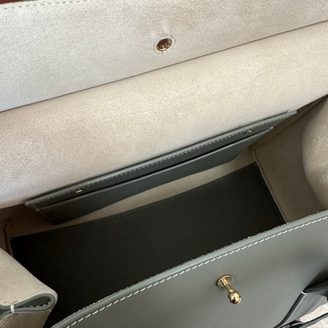 LOOM BAG 32 IN THYME GREEN SMOOTH CALFSKIN