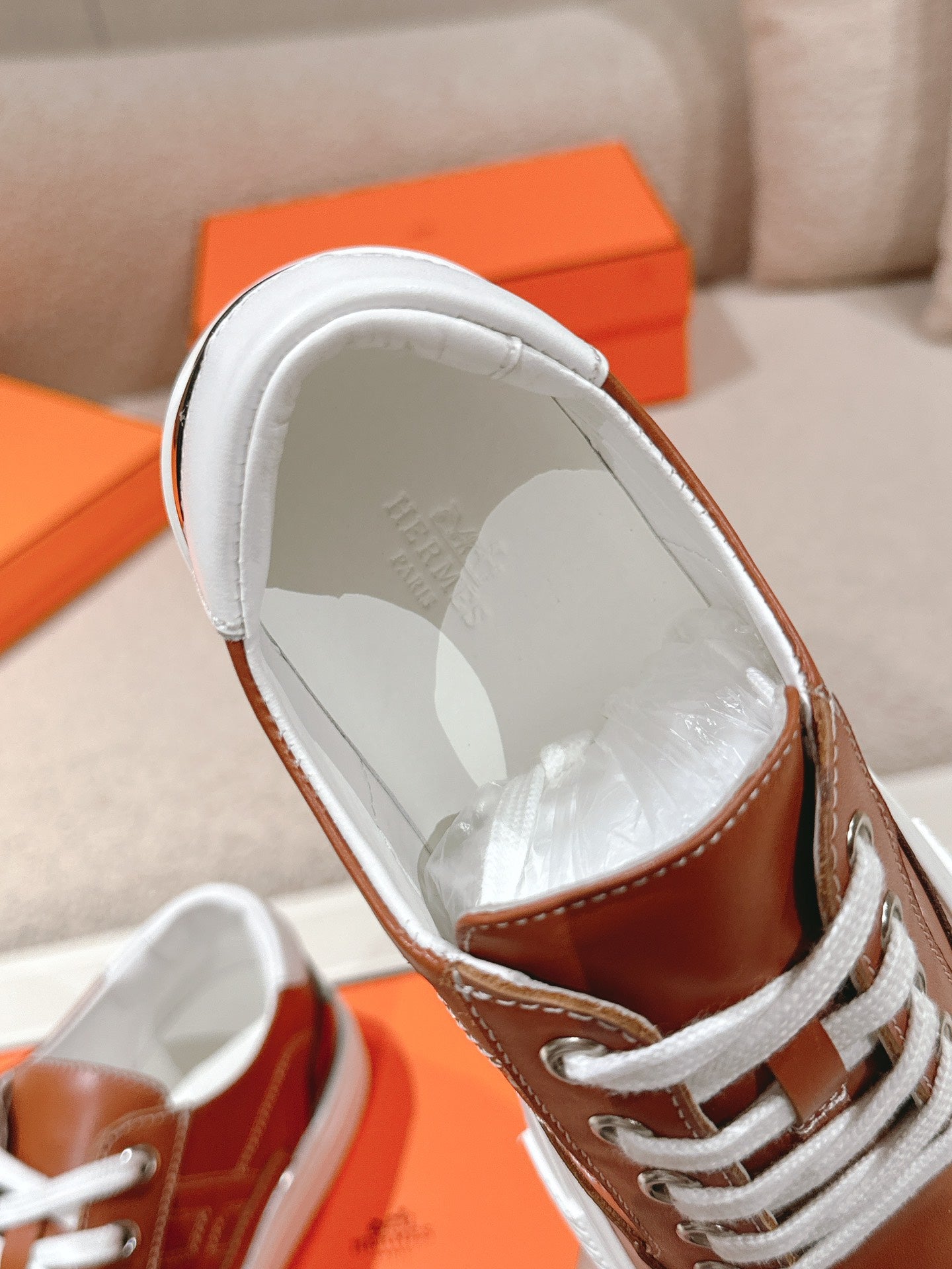 HM 25ss Sneakers Brown Cowhide 577535