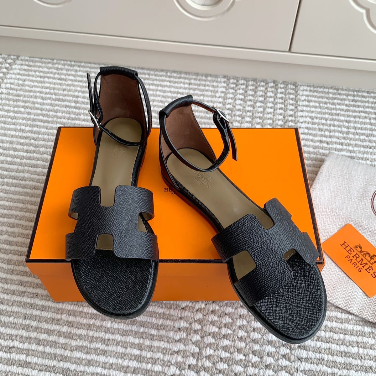 HM 25 Santorini Black Epsom Leather Etoupe Calfskin