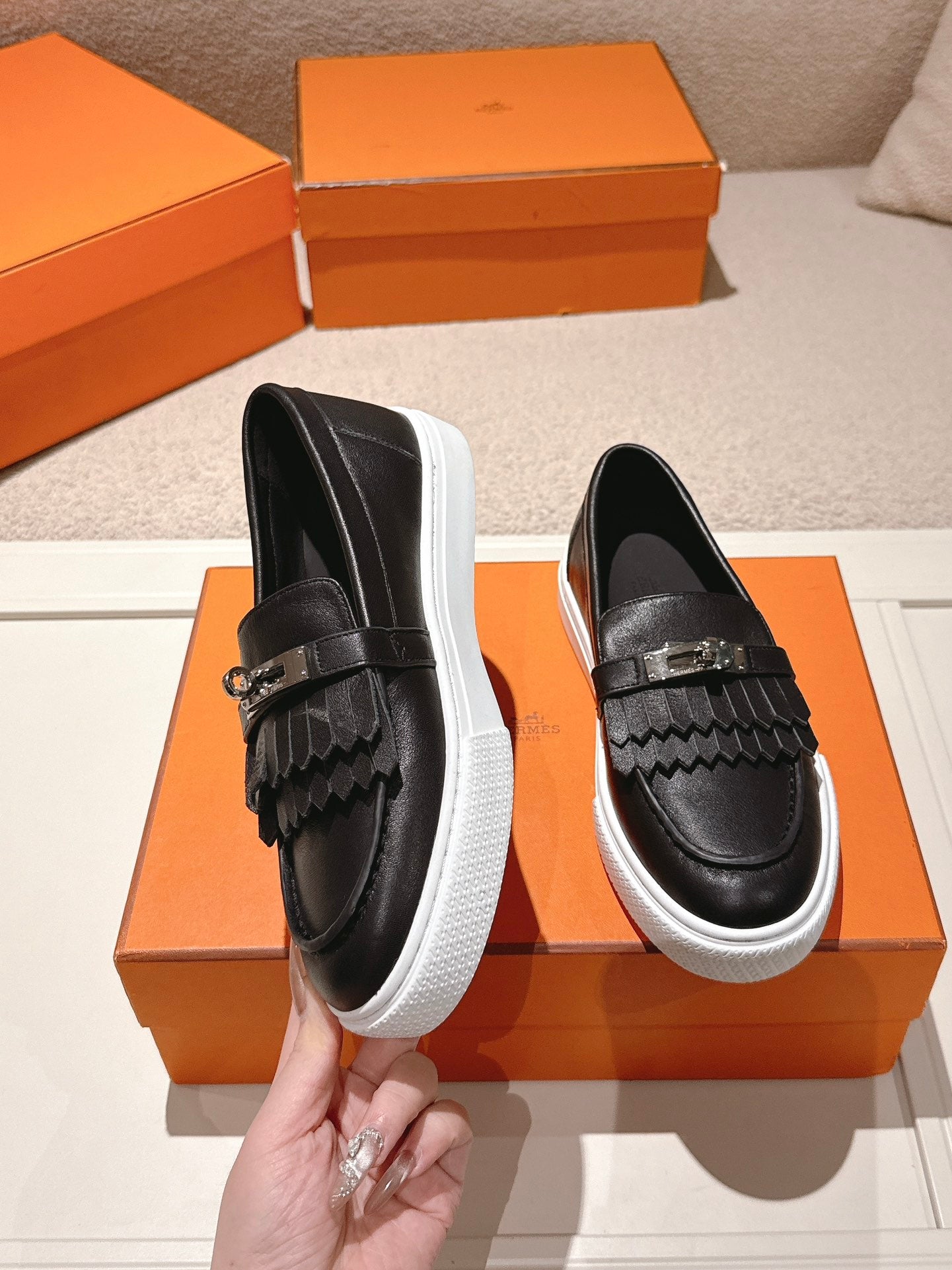 HM 25ss Platform Loafers Kelly Buckle Black Cowhide 577476