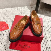 VT Vlogo Loafer Brown Patent Leather