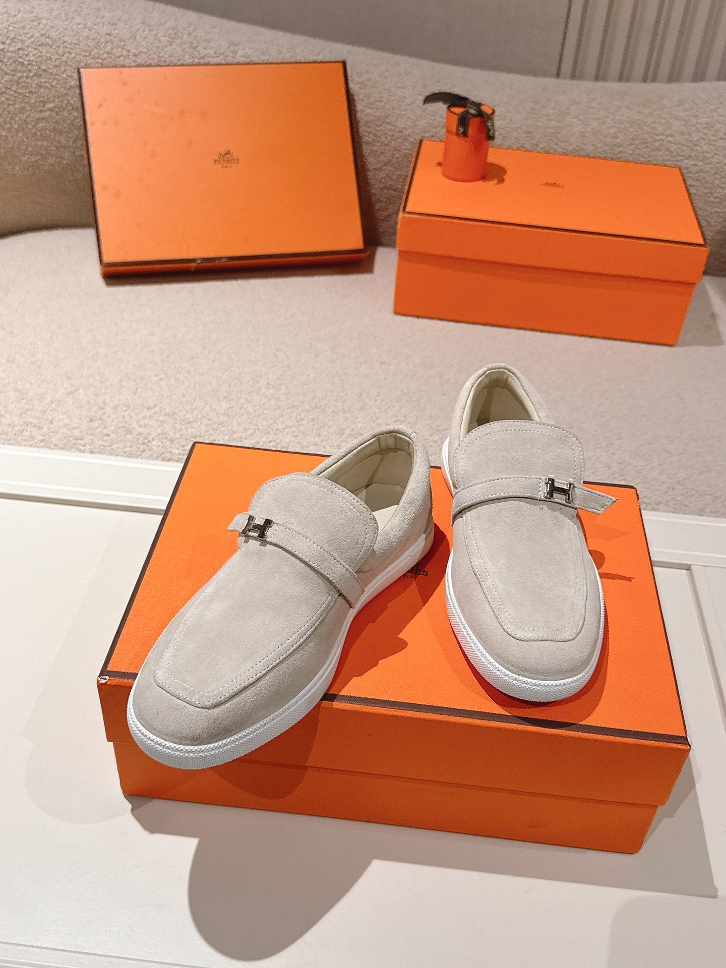 HM 25ss Loafers Light Beige Suede 577156