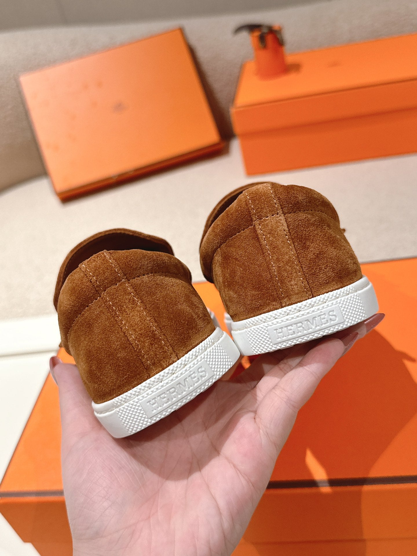 HM 25ss Loafers Camel Brown Suede 577161