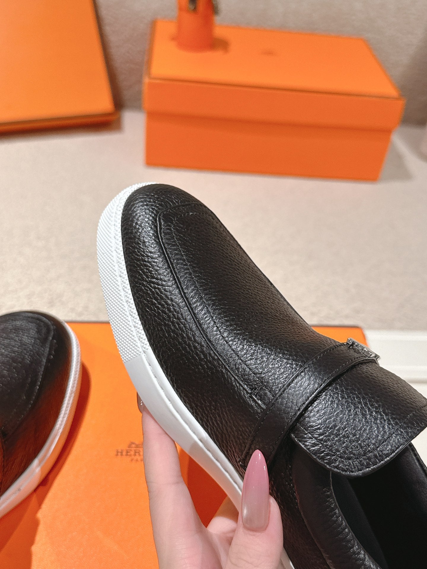 HM 25ss Loafers Black Sheepskin 577164