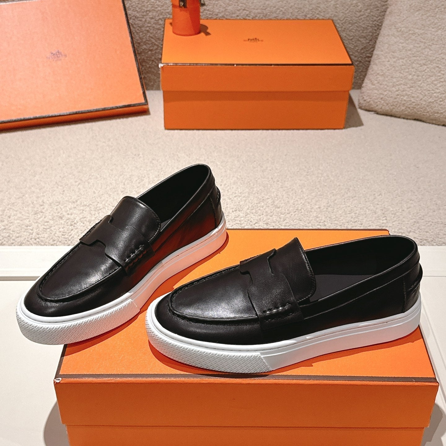 HM 25ss Platform Loafers Black Sheepskin 577172