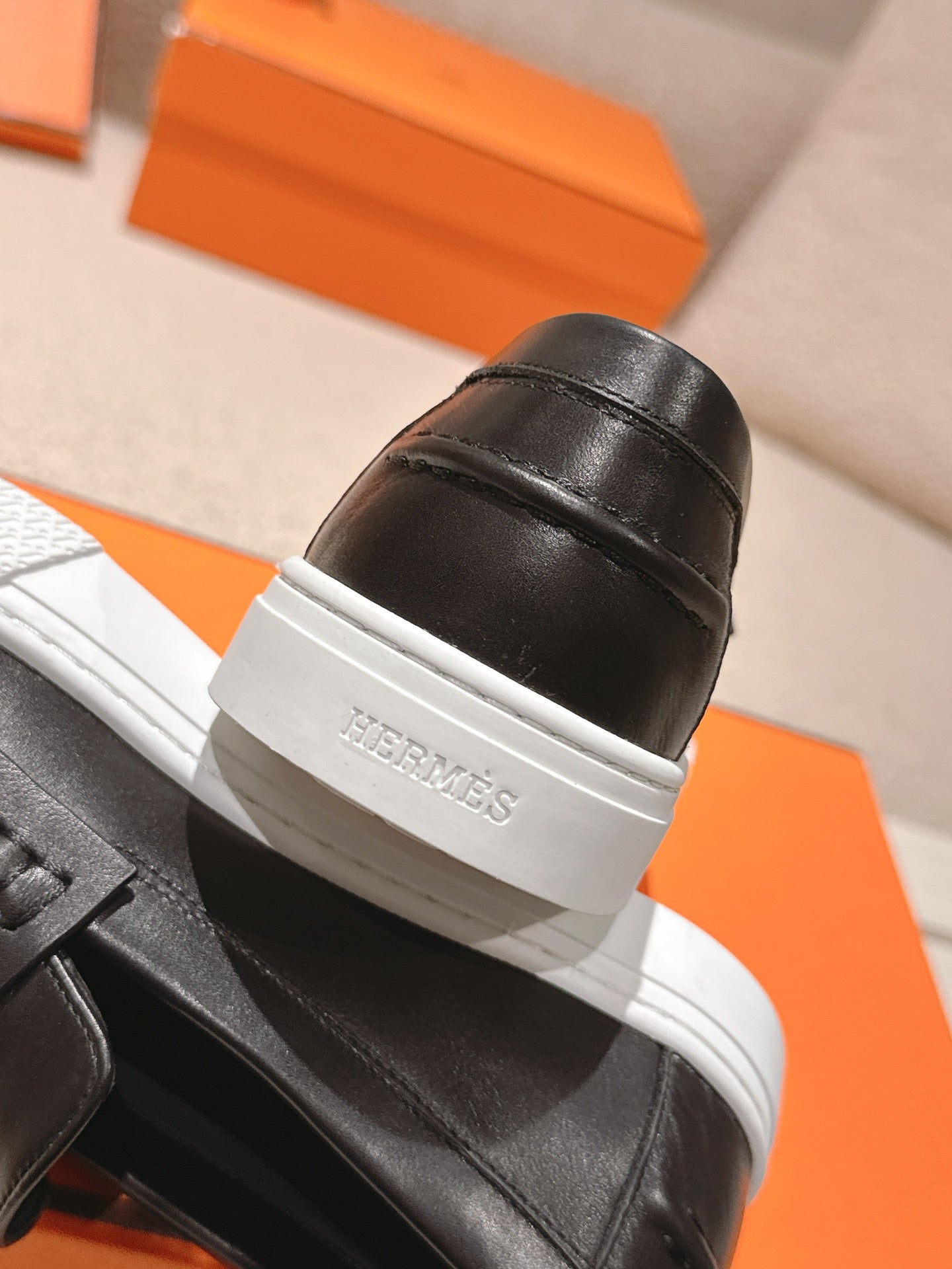 HM 25ss Platform Loafers Black Sheepskin 577172