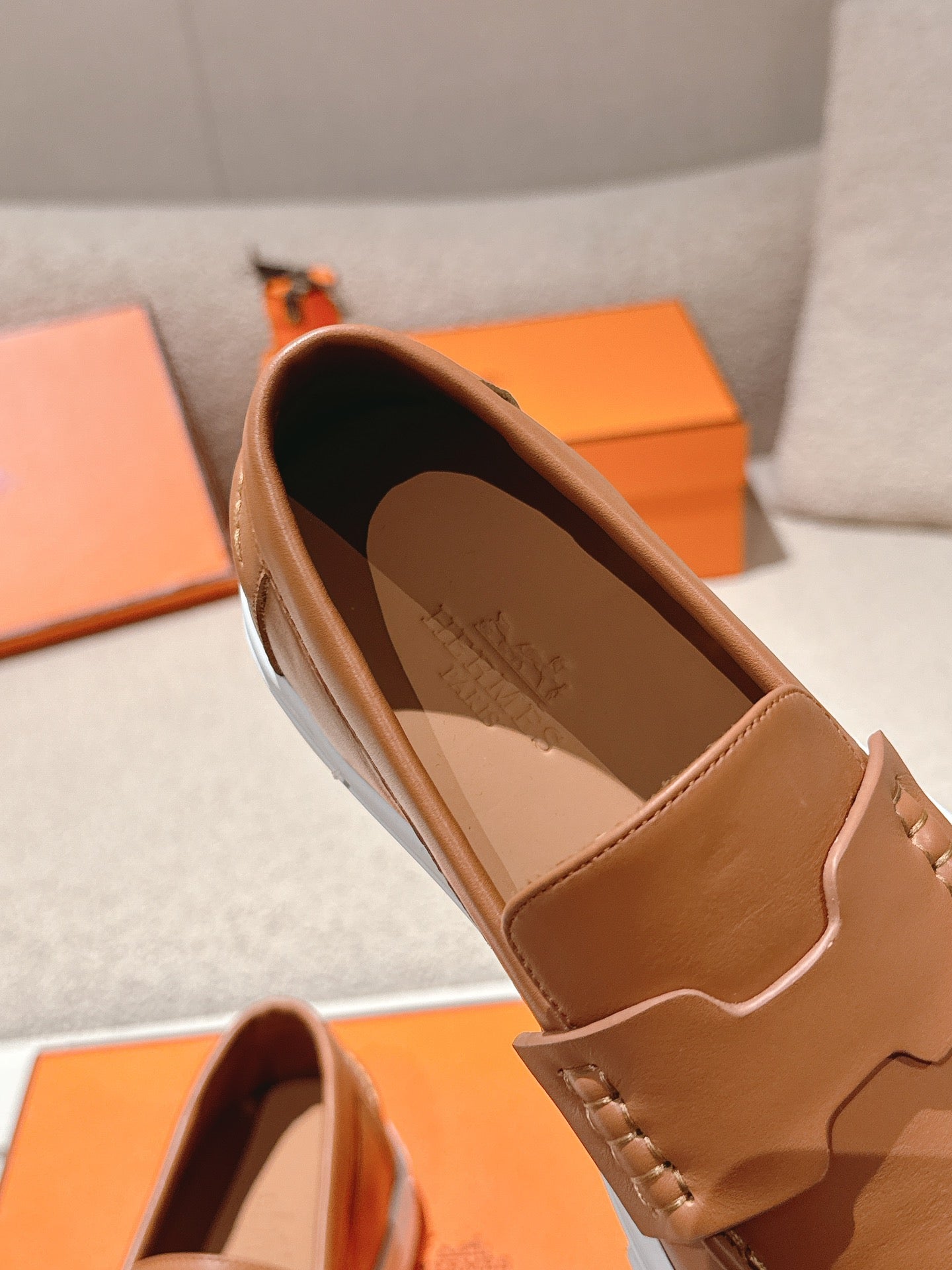 HM 25ss Platform Loafers Camel Brown Sheepskin 577173