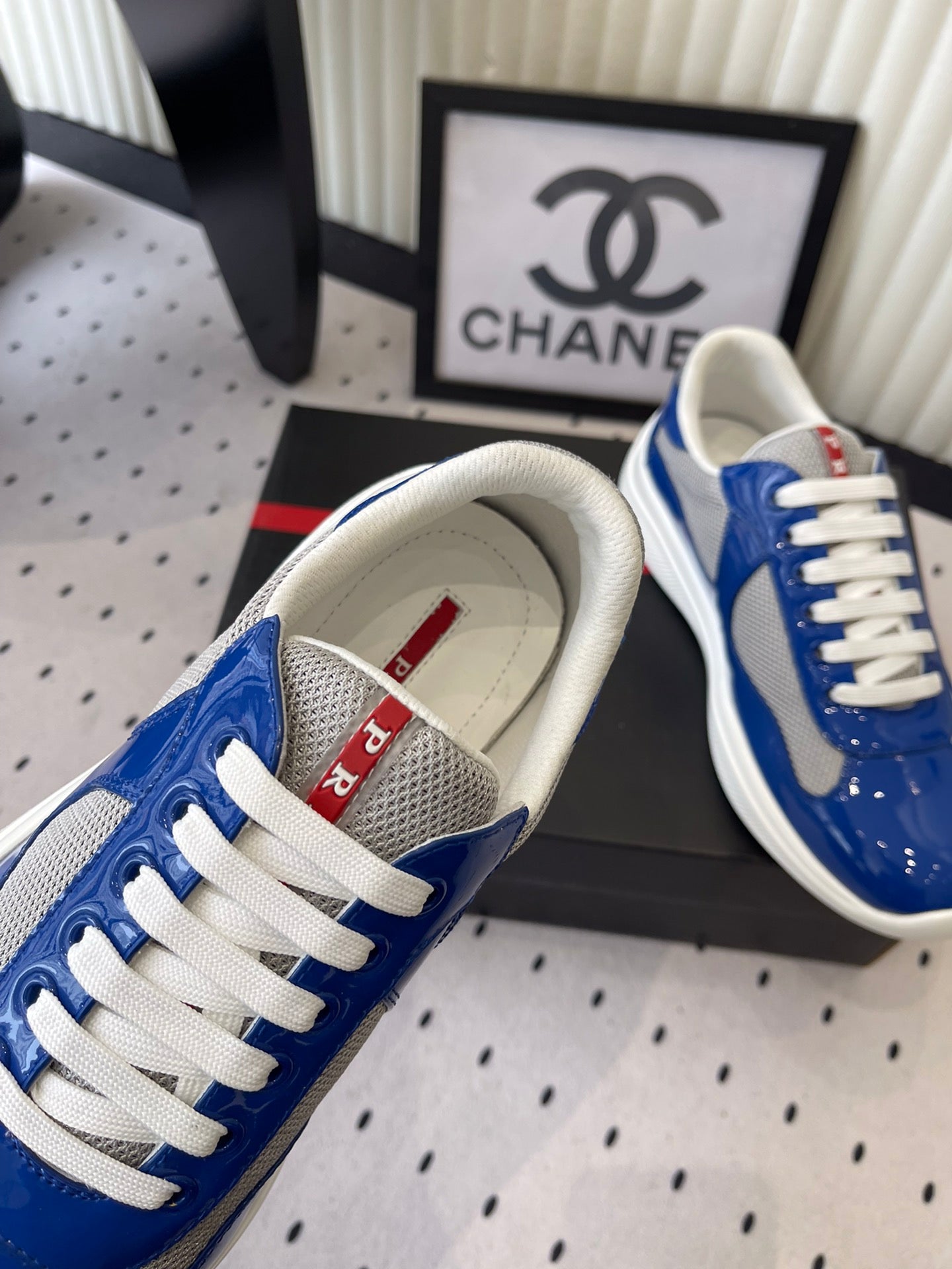 Pra 2025 Sneaker Blue mix Gray Patent Leather Mesh 554575