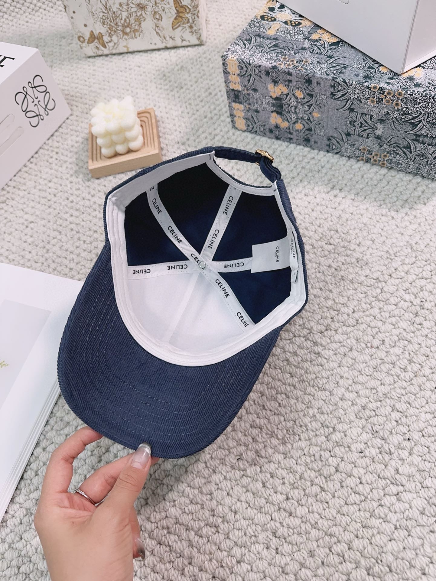 Celin Cap Blue Velvet