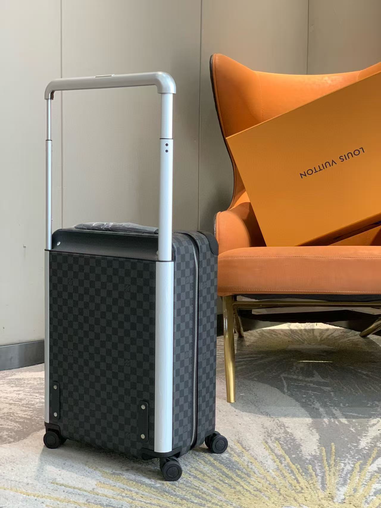Louis Vuitton Horizon 55 Suitcase Gray Black Leather