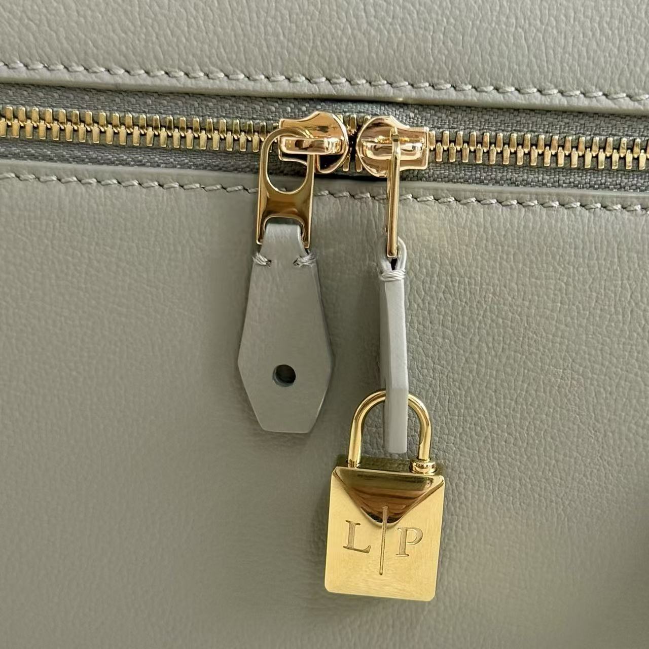 LP Extra Bag 27 Light Green Calfskin