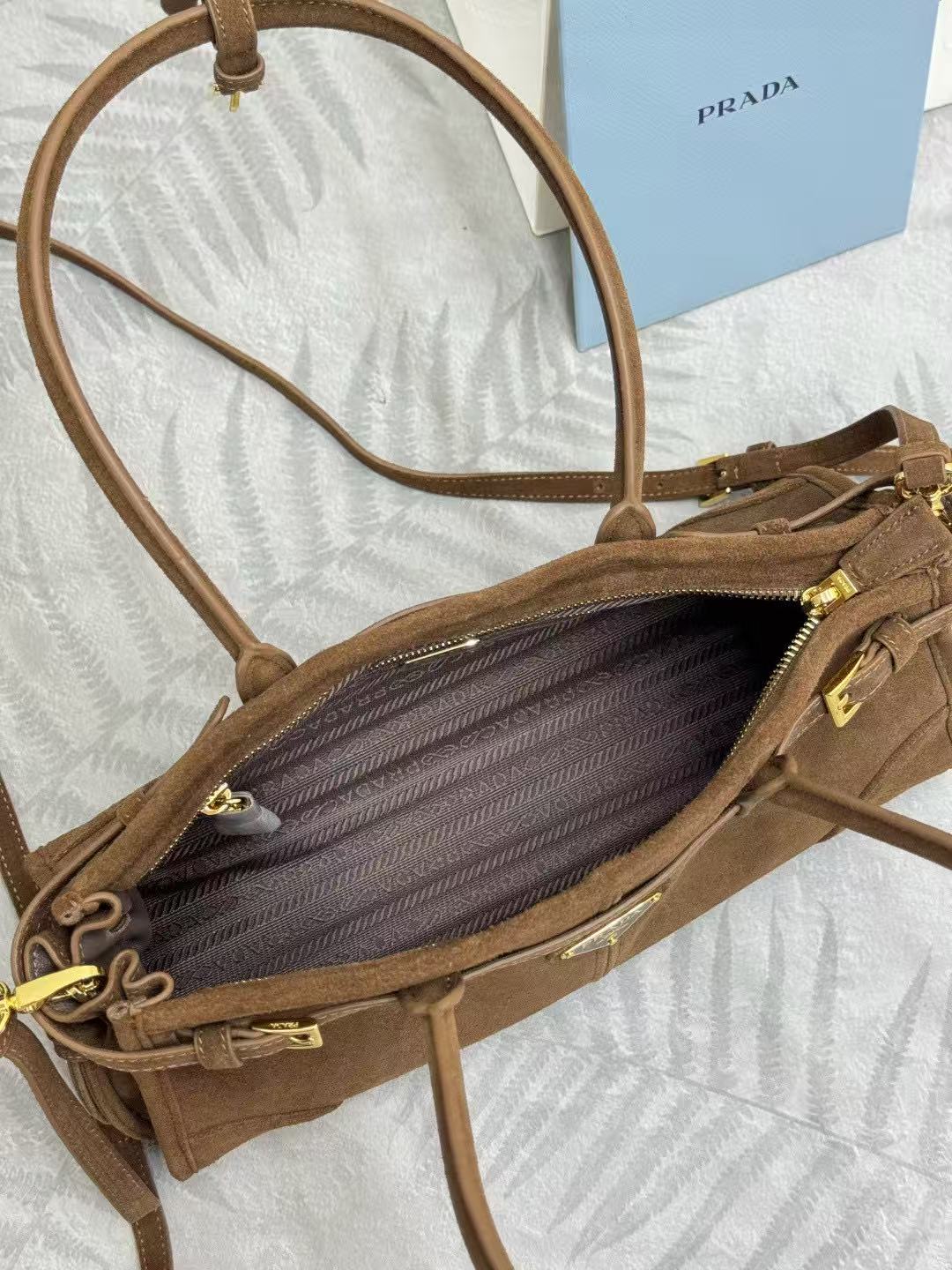 TOTE BAG WITH BELT 32 IN RUSSET BROWN SUEDE GOLD HARDWARE