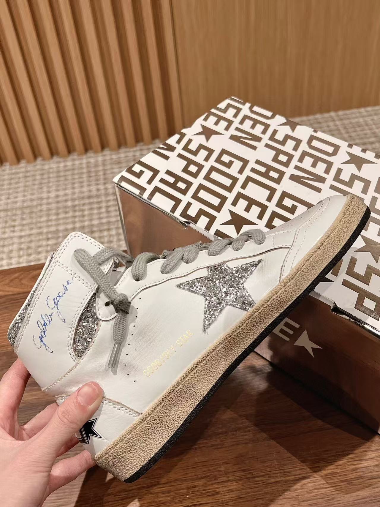 Golden Goose 2025 Deluxe Brand Sky Star High-Top Sneaker White Gray Calfskin Rubber
