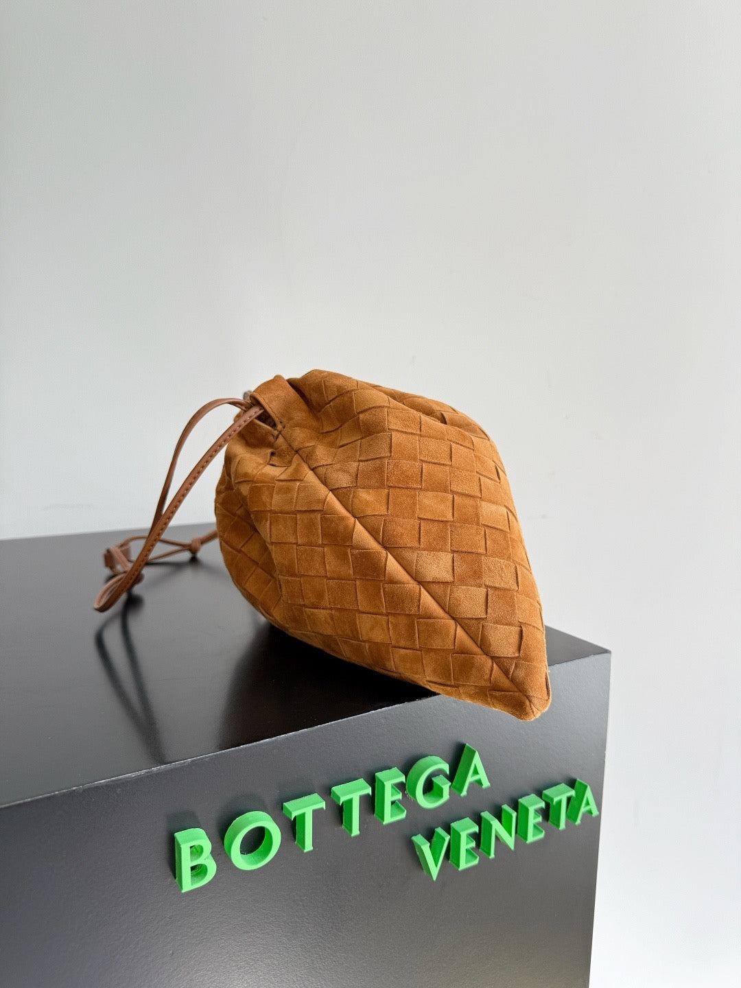 Bottega Veneta 2025 Dustbag Intrecciato Brown Suede