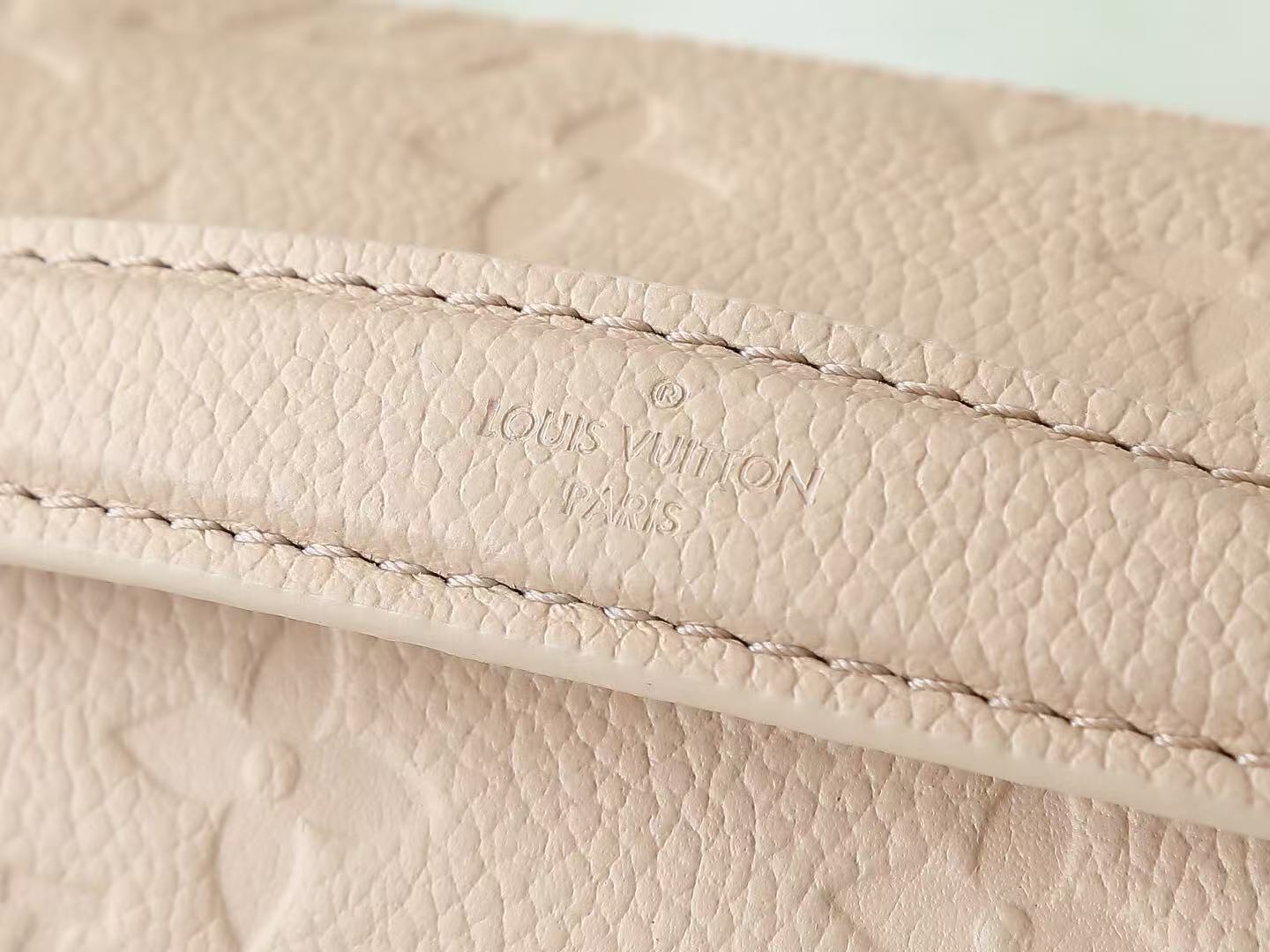 Louis Vuitton 2025 Pochette Métis East West Bag Beige Monogram Empreinte Leather