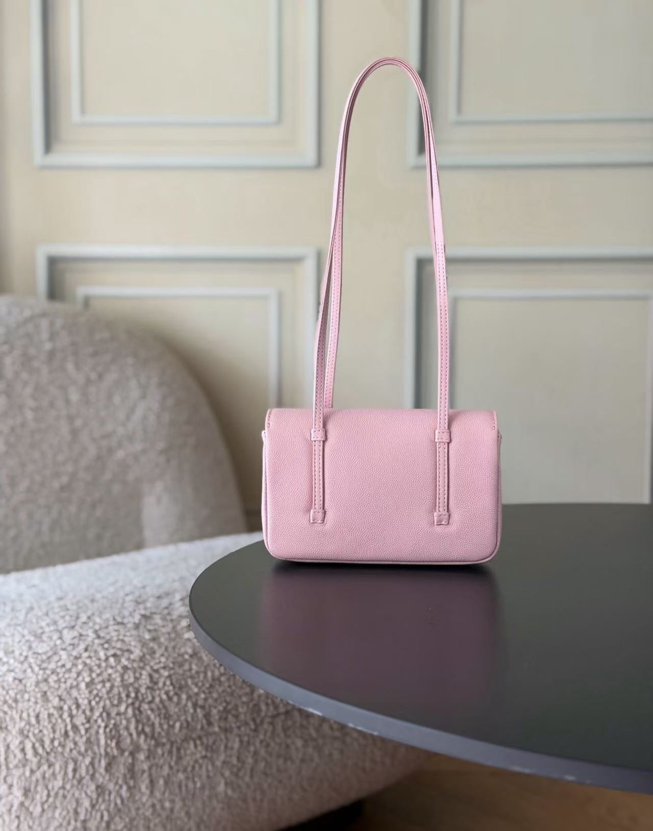 Chanel 26 Shoulder Bag 17cm Pink Caviar Leather