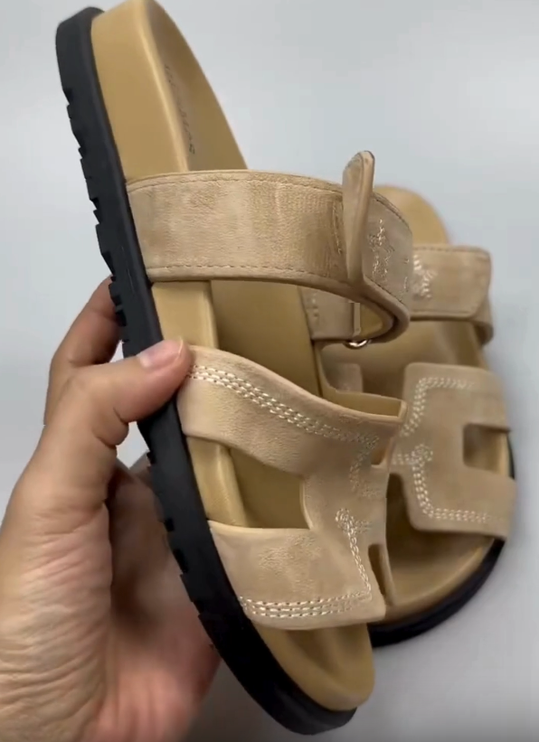 chypre sandal beige suede calfskin white thread embroidered