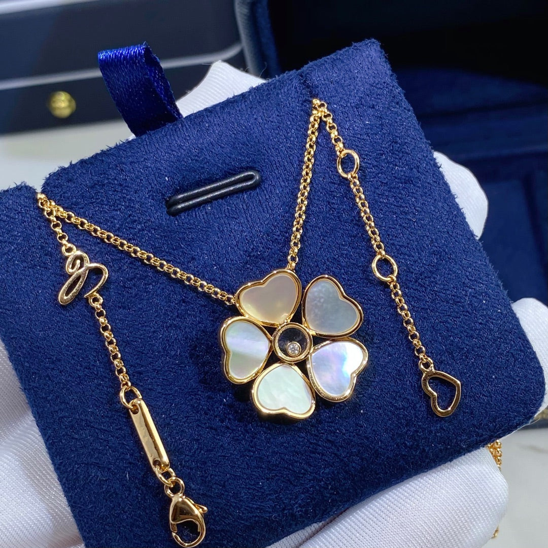 HAPPY HEART FLOWER NECKLACE