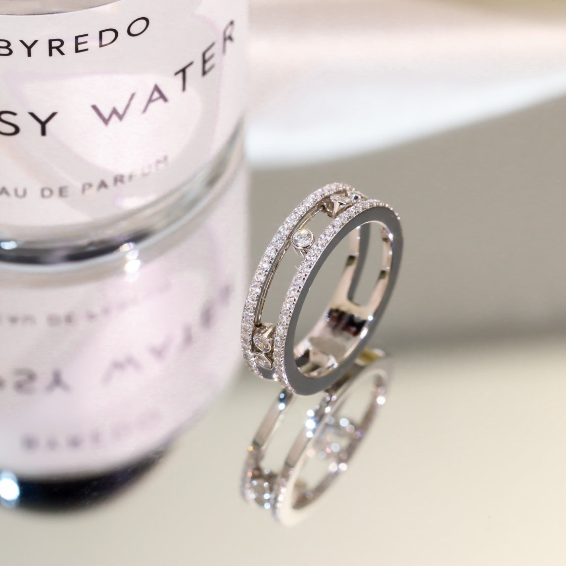 MOVE ROMANE SILVER DIAMOND RING