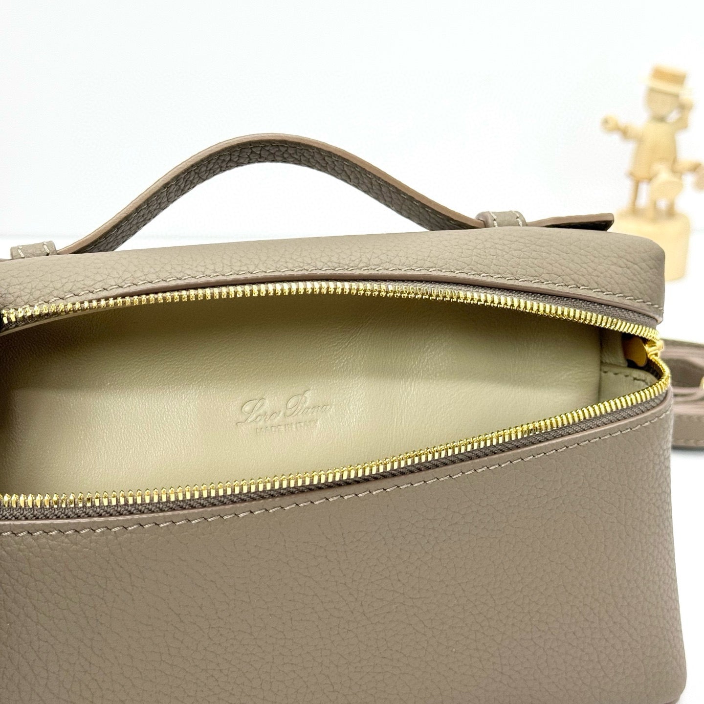 LP Extra Bag Beige Calfskin
