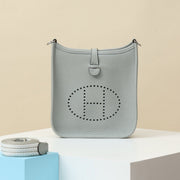 High-end Hermes 2026 Evelyne Sellier Bag 19.5cm Clemence Leather
