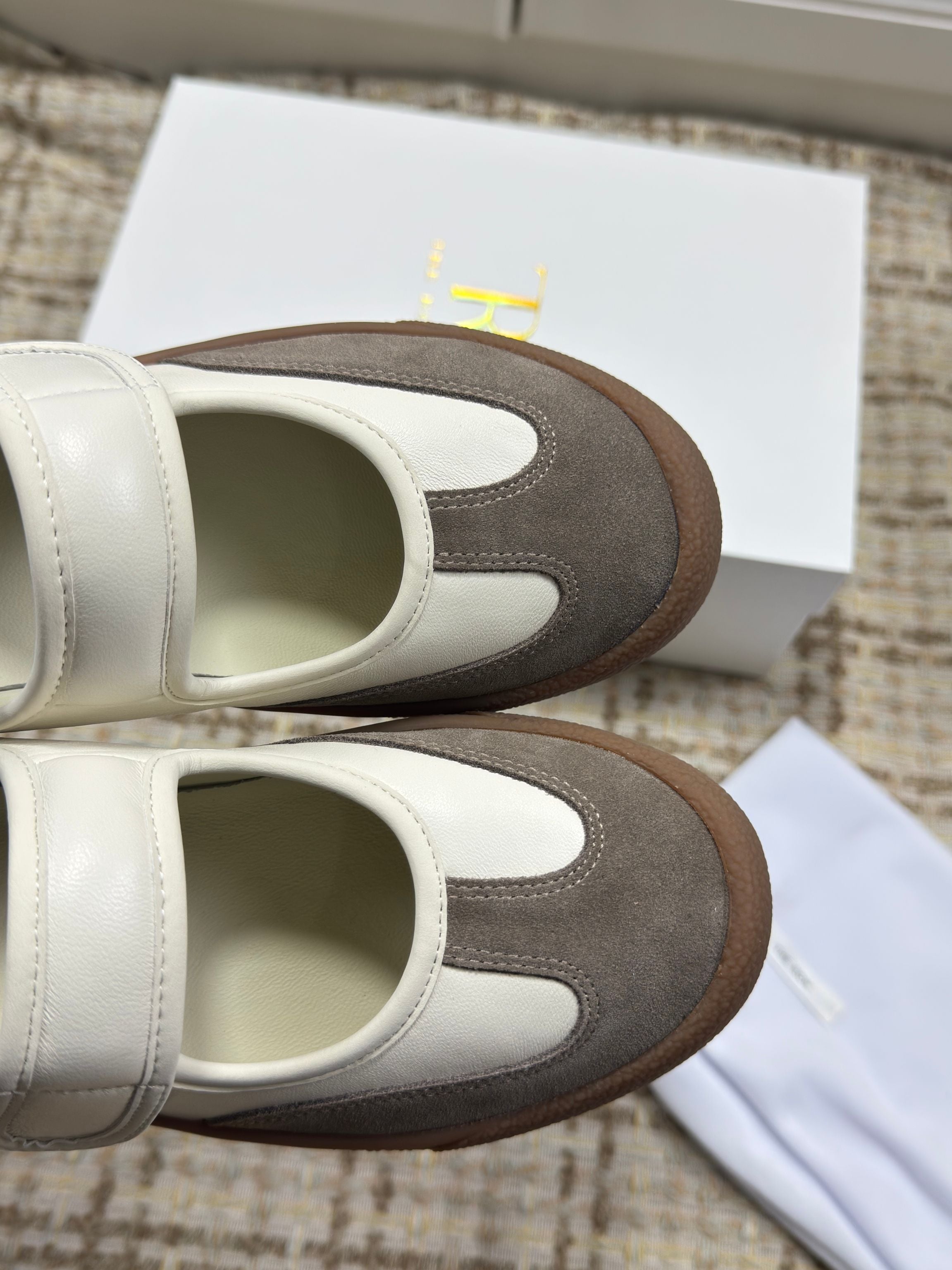 The Row 2025 Ballet Shoe Cowhide Suede 560629