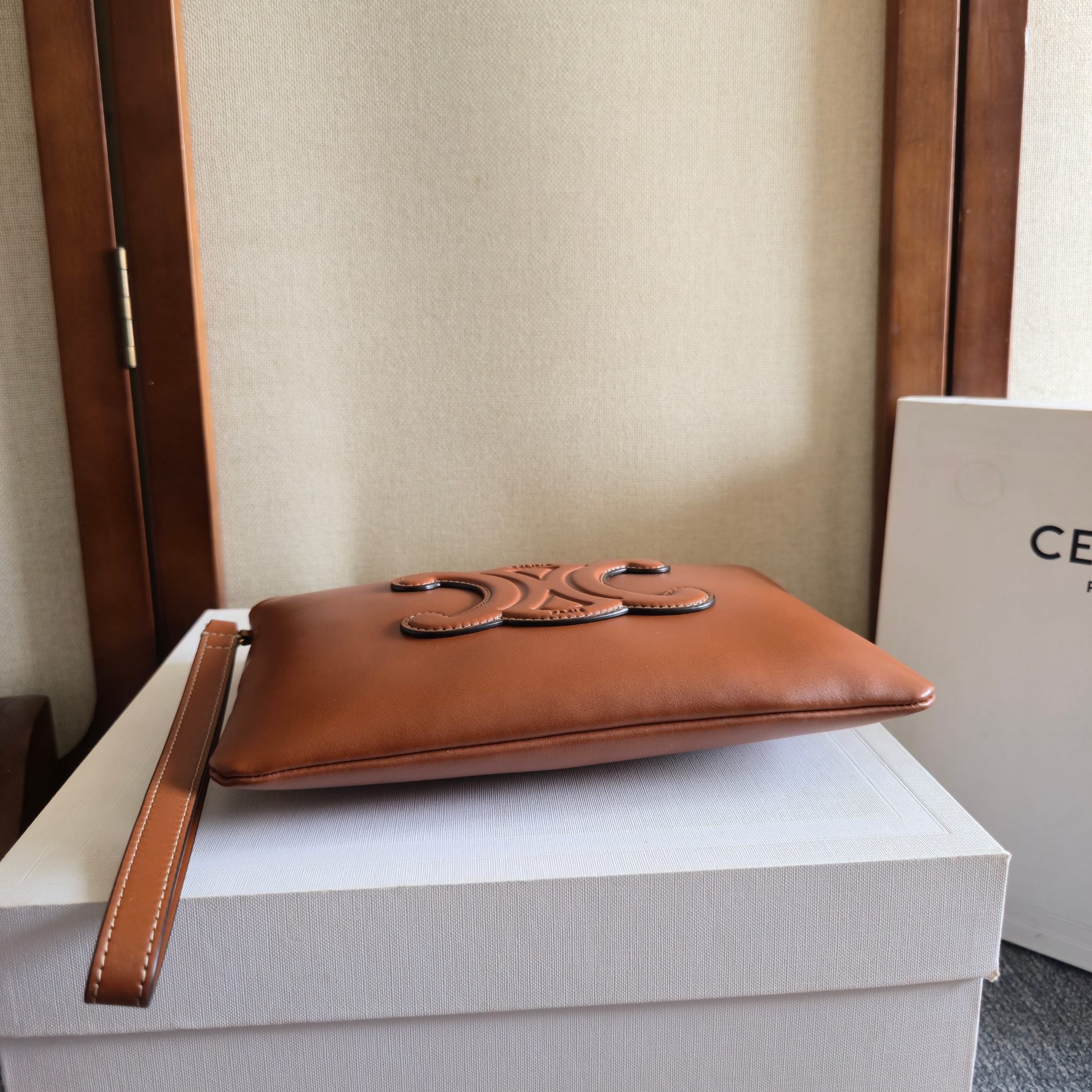 Celine 2025 Clutch Bag 24cm Cowhide 276330
